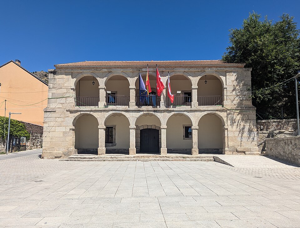 Reparación de tejados y goteras en Bustarviejo - Vista de la localidad