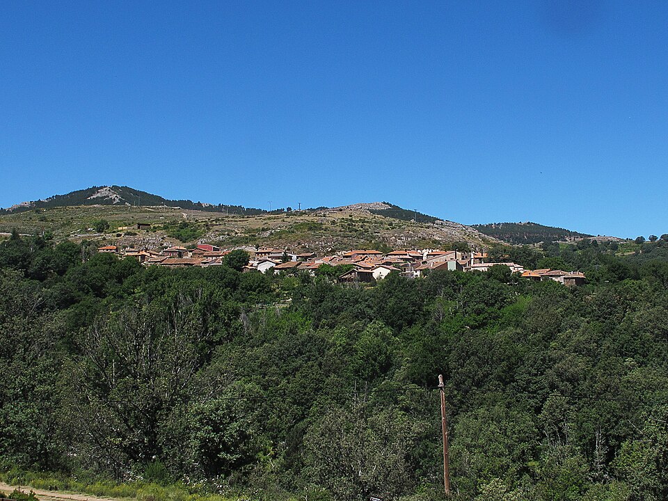 Reparación de tejados y goteras en La Hiruela - Vista de la localidad
