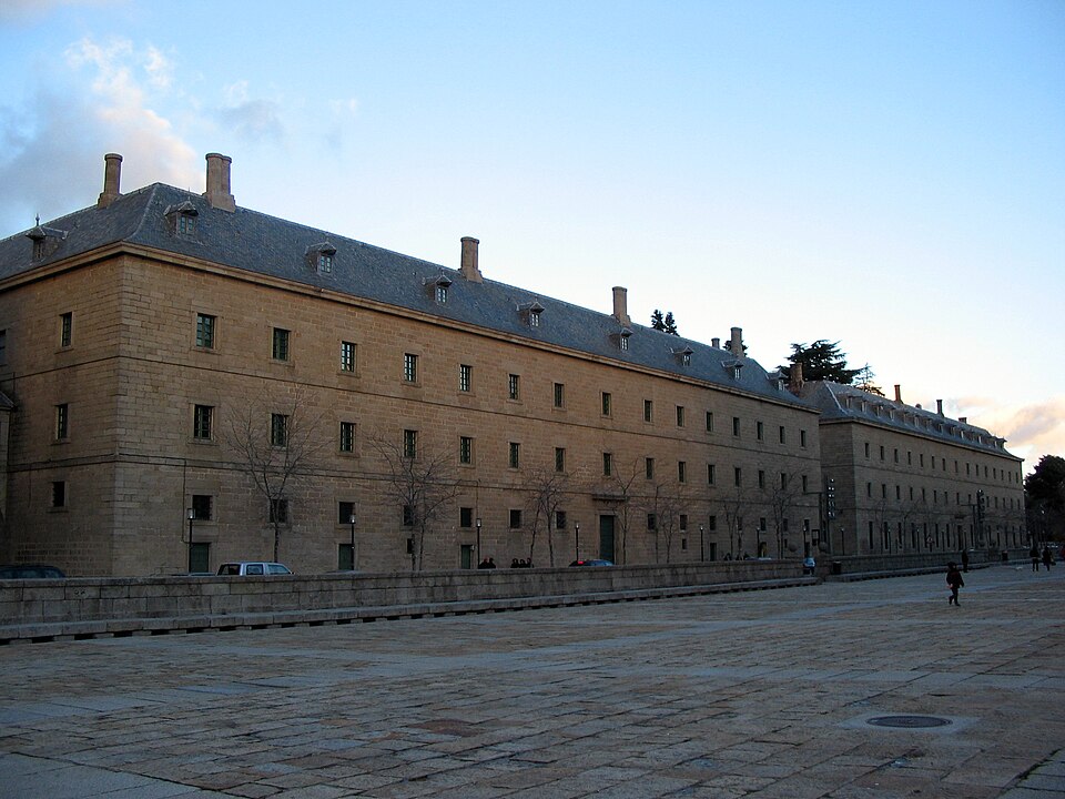 Reparación de tejados y goteras en San Lorenzo de El Escorial - Vista de la localidad