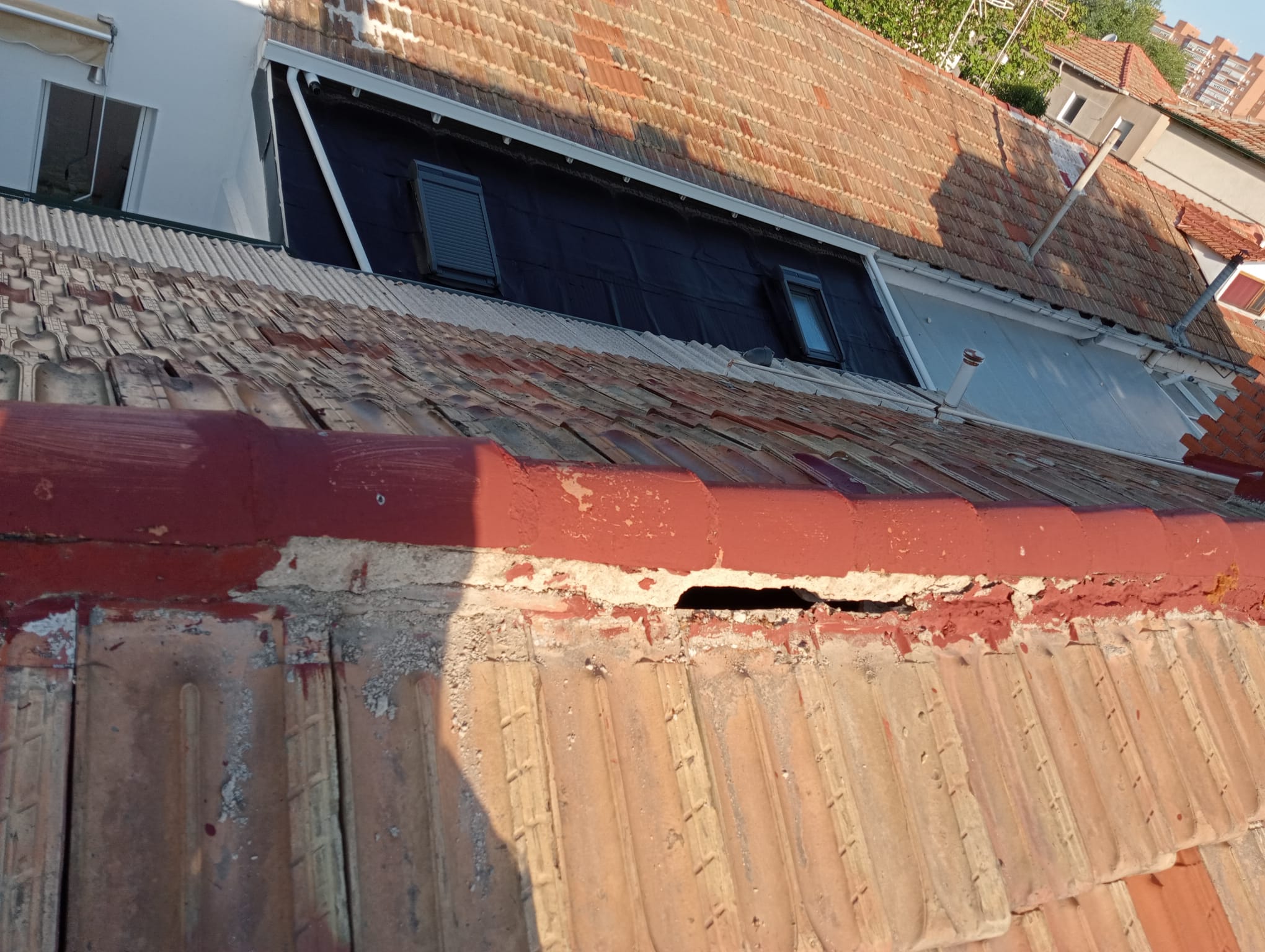 Trabajo de reparación de tejados realizado en Ambite